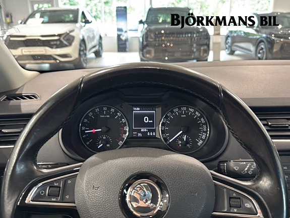 Skoda Octavia 10 of 14