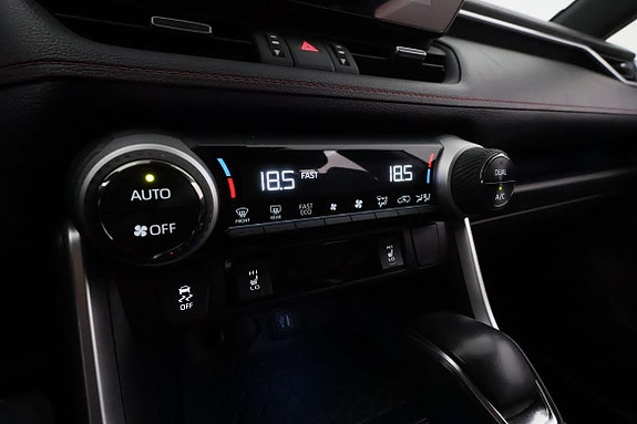 Toyota RAV4 Plug-in Hybrid 21 of 29