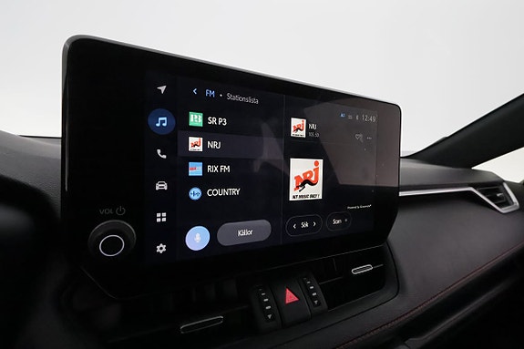 Toyota RAV4 Plug-in Hybrid 23 of 29