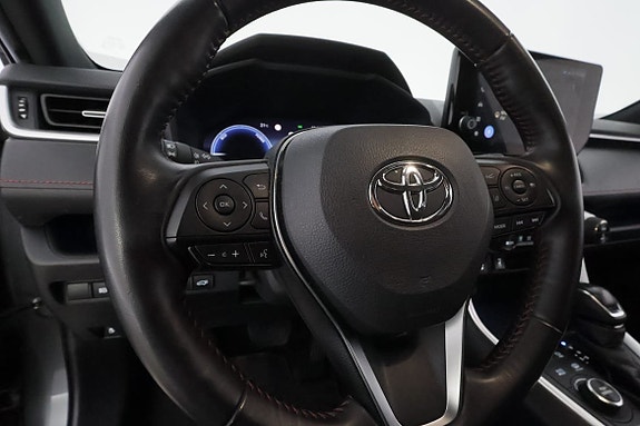 Toyota RAV4 Plug-in Hybrid 16 of 29
