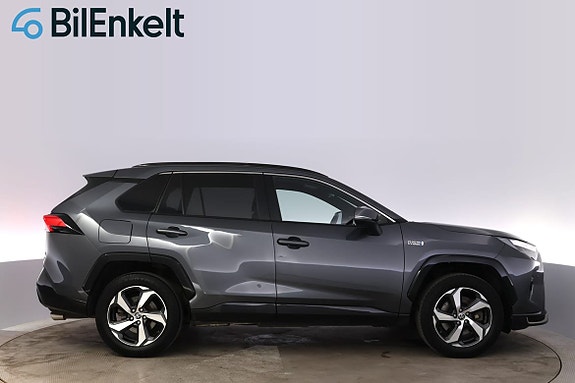 Toyota RAV4 Plug-in Hybrid 2 of 29