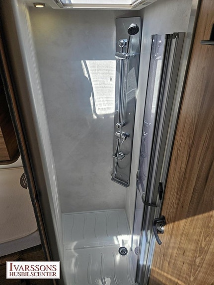 Pilote G 740 FGJ Evidence / Enkelsängar / Automat / Alde / 180hk 19 of 22