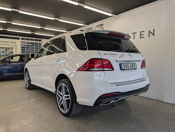 Mercedes-Benz GLE250 d 7 of 27