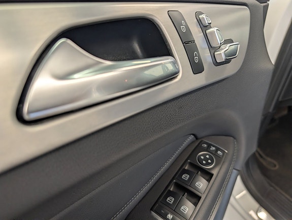 Mercedes-Benz GLE250 d 17 of 27