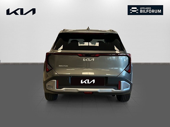 Kia Seltos 5 of 5