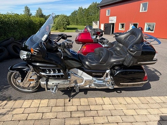 Honda Powersports GL1800A2 Gold Wing 1.8 goldwing 1800 2 of 5