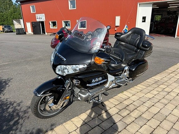 Honda Powersports GL1800A2 Gold Wing 1.8 goldwing 1800 3 of 5