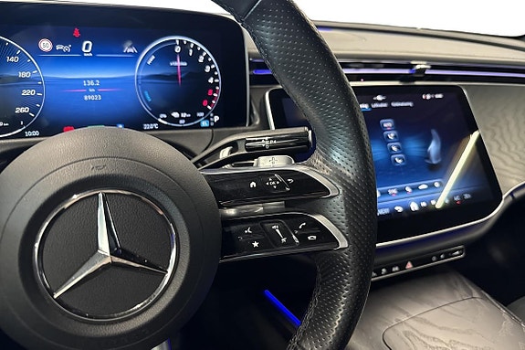 Mercedes-Benz E300 de 18 of 23