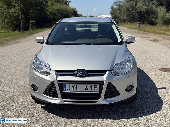 Ford Focus 2 of 5