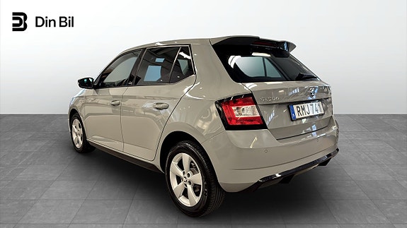 Skoda Fabia 3 of 5