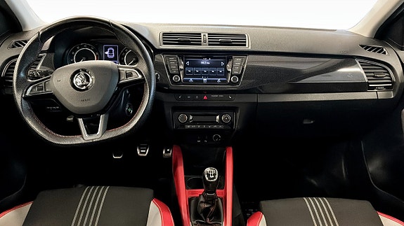 Skoda Fabia 10 of 13