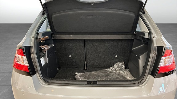 Skoda Fabia 12 of 13