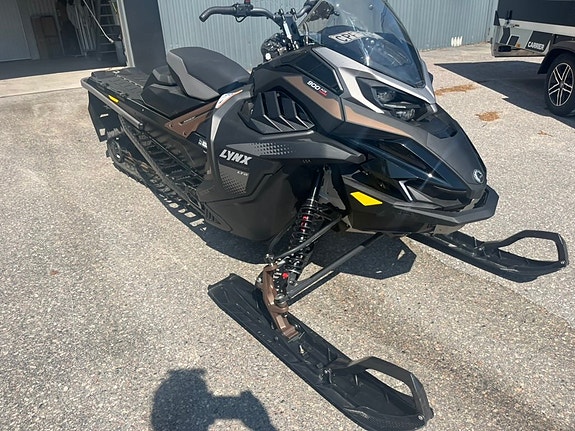Lynx Xterrain LTD 900 ACE Turbo -26 *Demo* 2 of 5