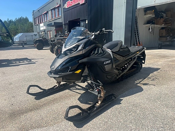 Lynx Xterrain LTD 900 ACE Turbo -26 *Demo* 3 of 5