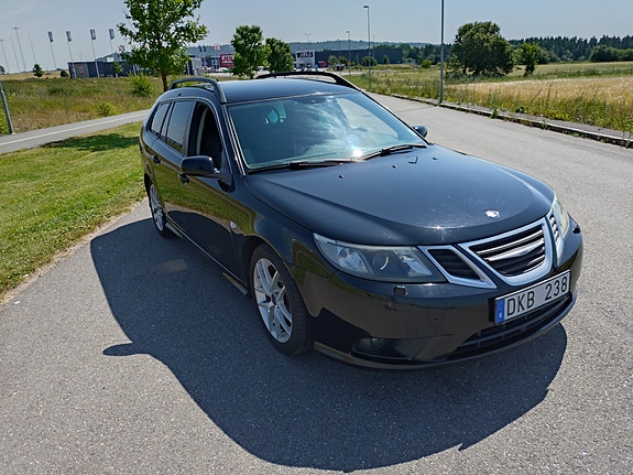 Saab 9-3 2 of 5