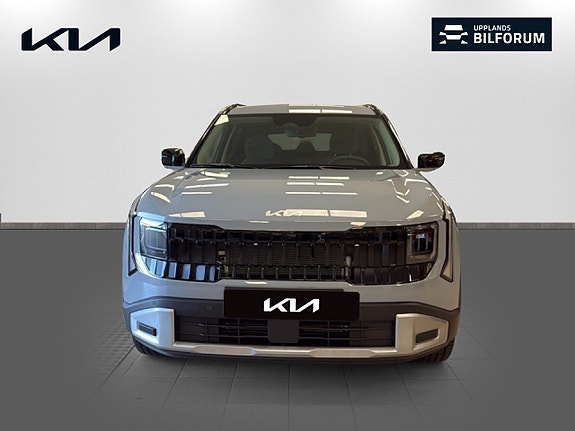 Kia Seltos 2 of 5