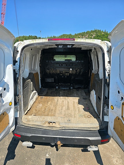 Ford Transit Connect 5 of 5