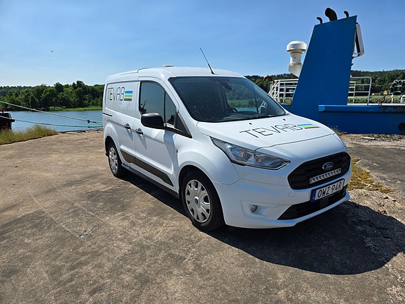 Ford Transit Connect 2 of 5