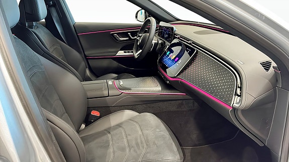 Mercedes-Benz E300 e 7 of 12