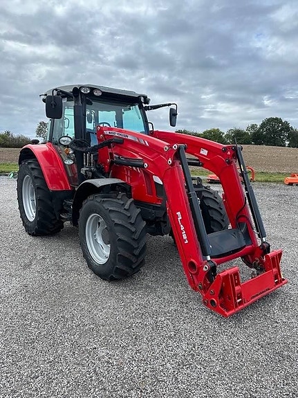 Massey Ferguson 5612 Dyna-4 2 of 10