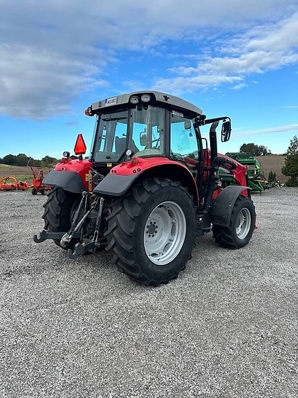 Massey Ferguson 5612 Dyna-4 5 of 10