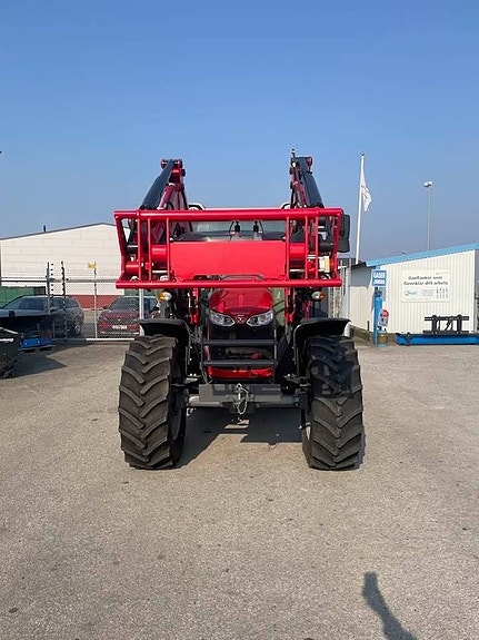 Massey Ferguson 5710 M Dyna-4 4WD/Demomaskin 7 of 18