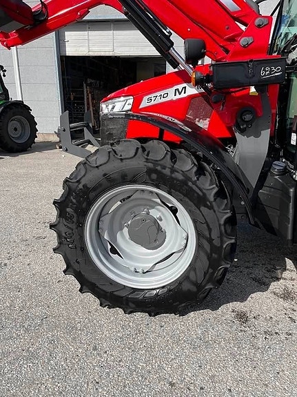Massey Ferguson 5710 M Dyna-4 4WD/Demomaskin 12 of 18