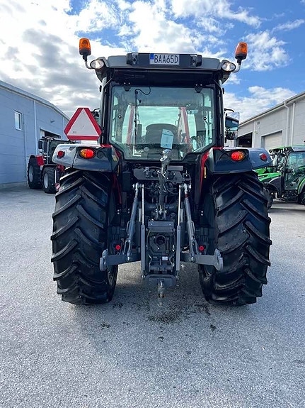 Massey Ferguson 5710 M Dyna-4 4WD/Demomaskin 4 of 18