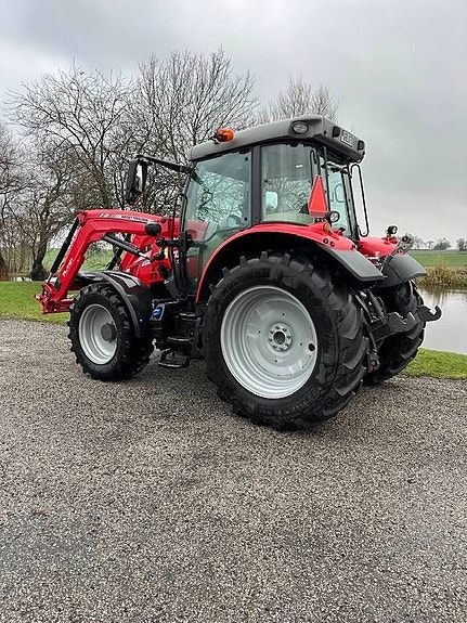 Massey Ferguson 5713 S Dyna -6 5 of 9