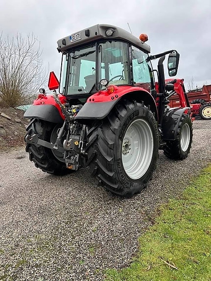 Massey Ferguson 5713 S Dyna -6 3 of 9