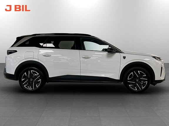 Peugeot 5008 14 of 16