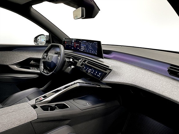 Peugeot 5008 12 of 16