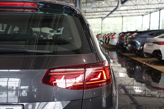 Volkswagen Passat Alltrack 7 of 30