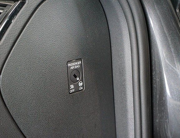 Volkswagen Passat Alltrack 30 of 30