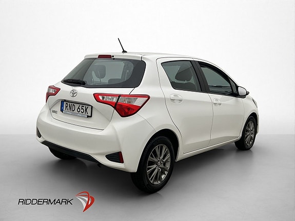 Toyota Yaris 8 of 29