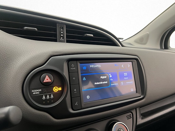Toyota Yaris 19 of 29