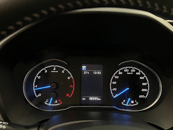 Toyota Yaris 14 of 29
