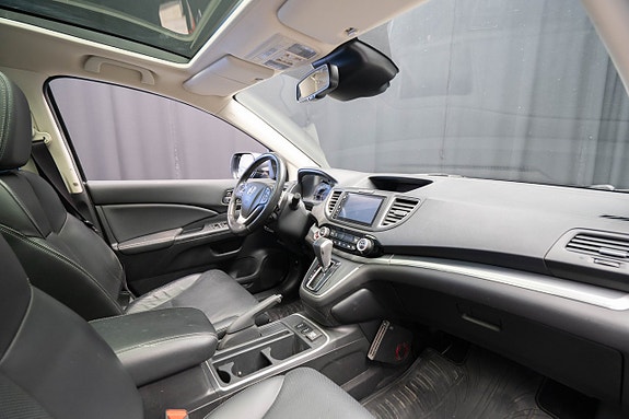 Honda CR-V 15 of 29