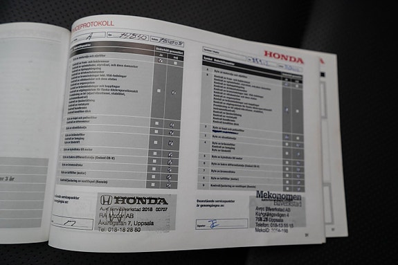 Honda CR-V 25 of 29