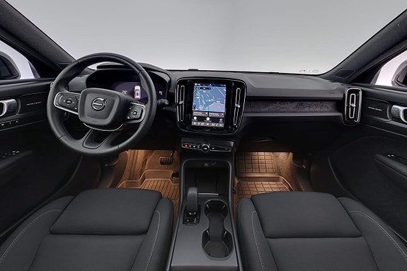 Volvo EX40 7 of 25