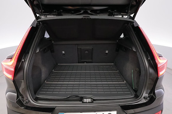 Volvo EX40 23 of 25