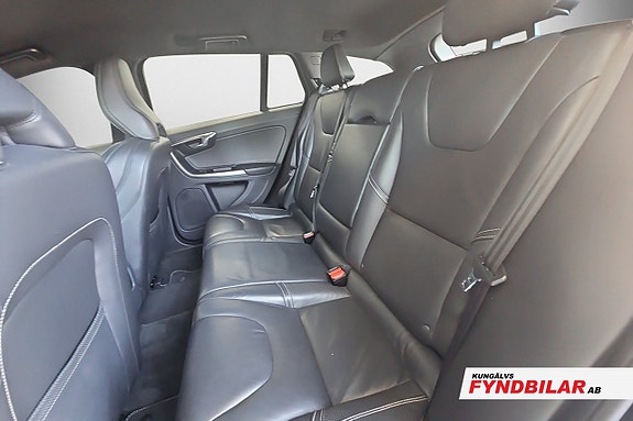 Volvo V60 4 of 6
