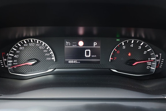 Peugeot 2008 14 of 15