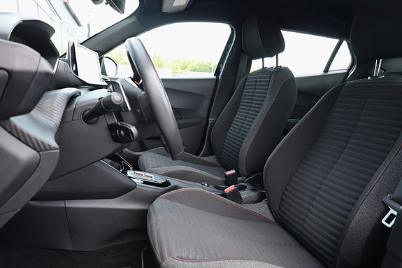 Peugeot 2008 10 of 15