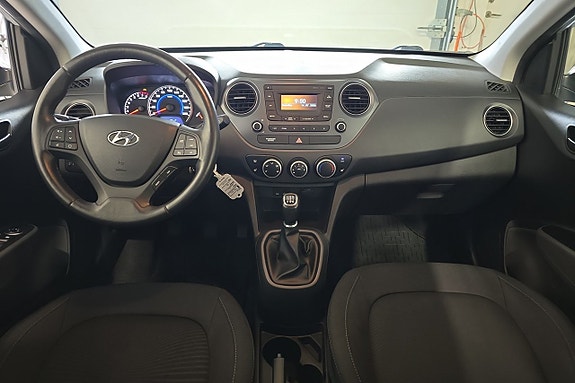 Hyundai i10 8 of 10