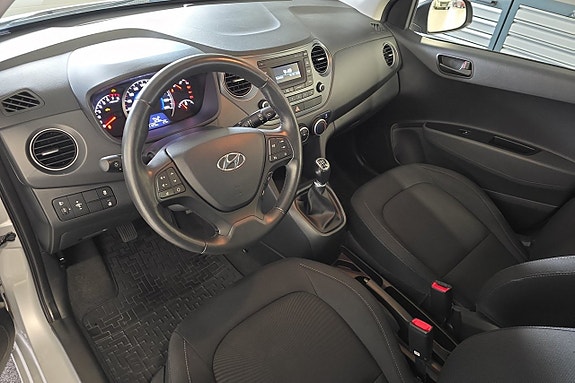 Hyundai i10 5 of 10