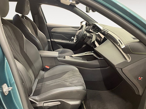 Peugeot 308 15 of 23