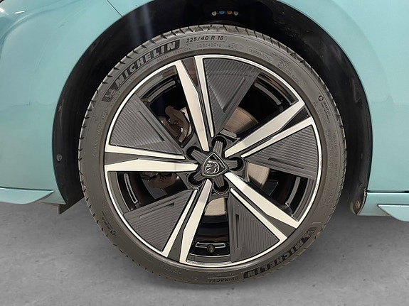 Peugeot 308 8 of 23
