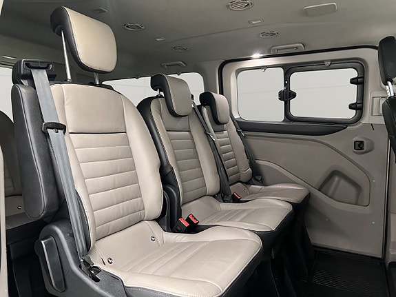 Ford Custom Tourneo 29 of 30