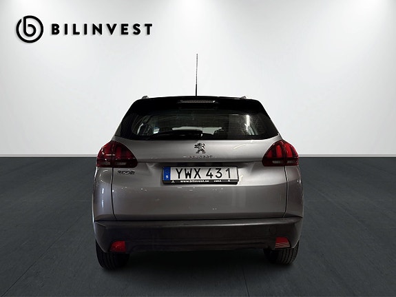 Peugeot 2008 4 of 5